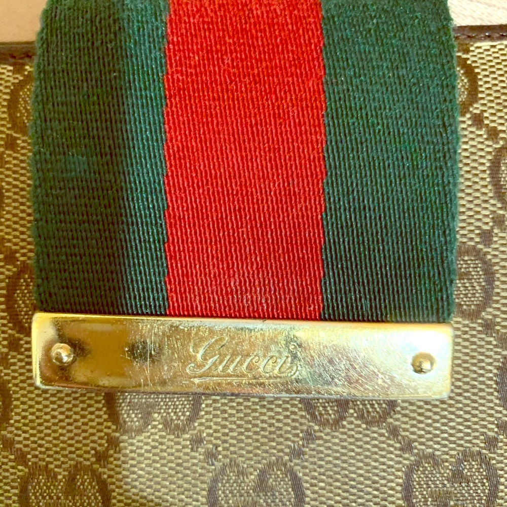 Gucci wallet(authentic)—— SOLD!